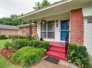 904 Monterey Dr, Denton, TX 76209