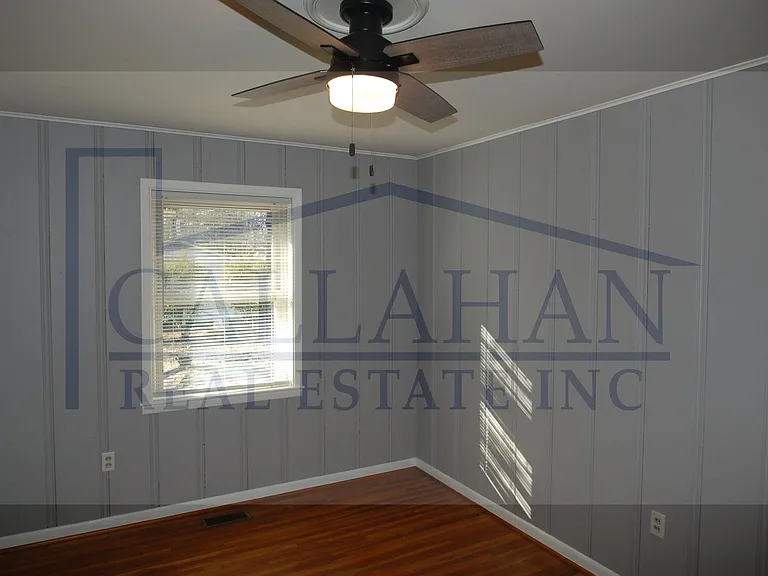 401 Country Club Rd — Photo 12