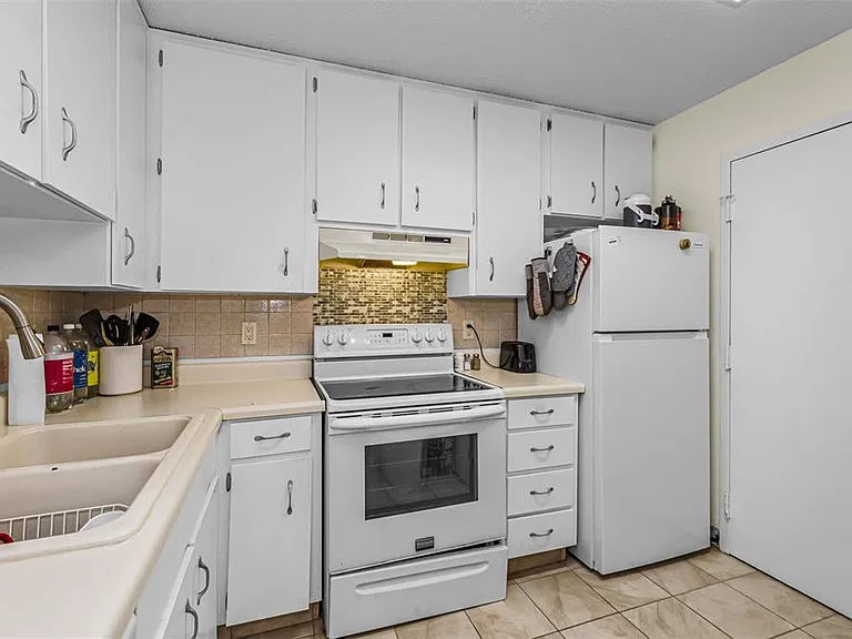 2700 Bayshore Blvd #3208 — Photo 20