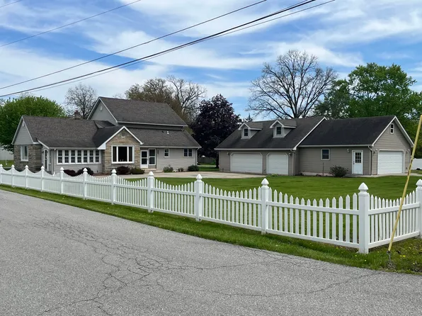 6315 W 147th Ave, Crown Point, IN 46307