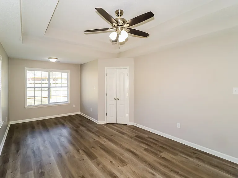 205 Cameron Dr — Photo 12