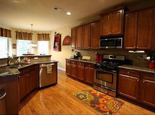 5520 Vickery Cir, Cumming, GA 30040