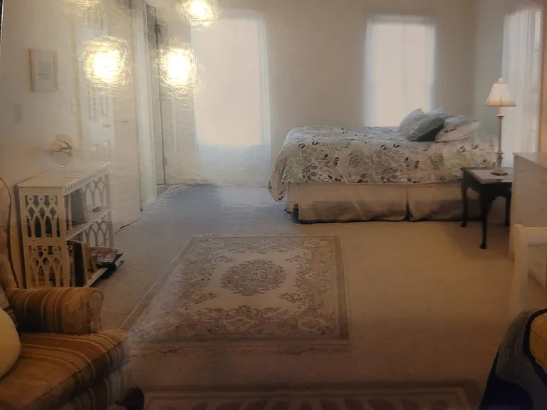 32 Niagara Ln — Photo 6