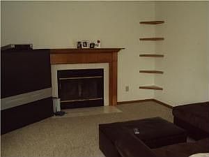 4th image of 8691 Kirkland Dr