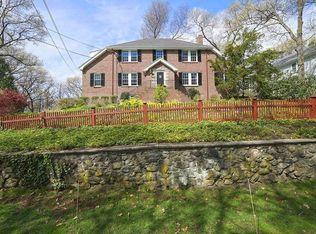 33 Summit Rd, Lexington, MA 02421
