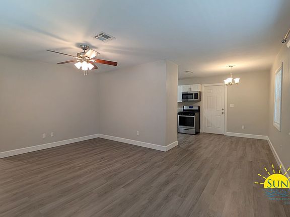 4th image of 204 Watson Dr NW
