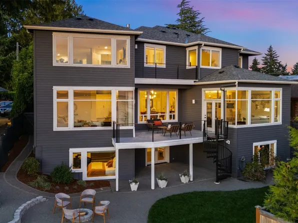 5001 SW Morgan Street, Seattle, WA 98136