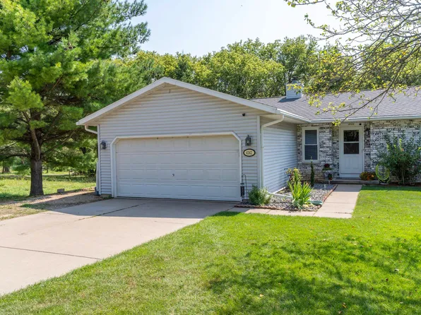 4562 Baxter Rd, Cottage Grove, WI 53527