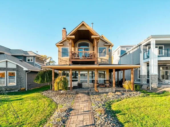 10575 Konneyaut Trl, Conneaut Lake, PA 16316