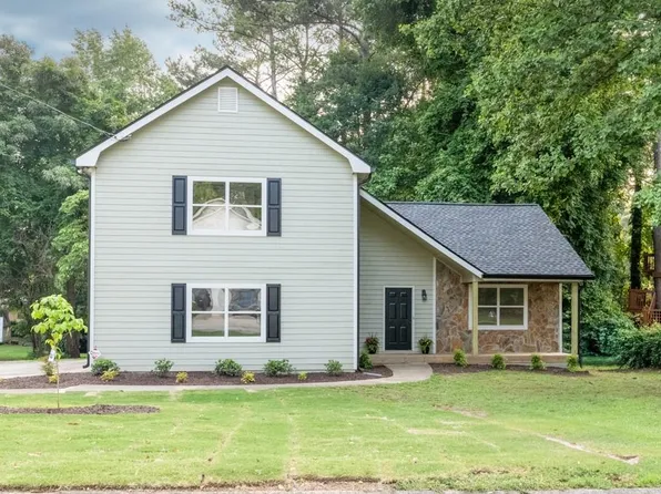 1111 Fieldgate Rd NW, Lawrenceville, GA 30044