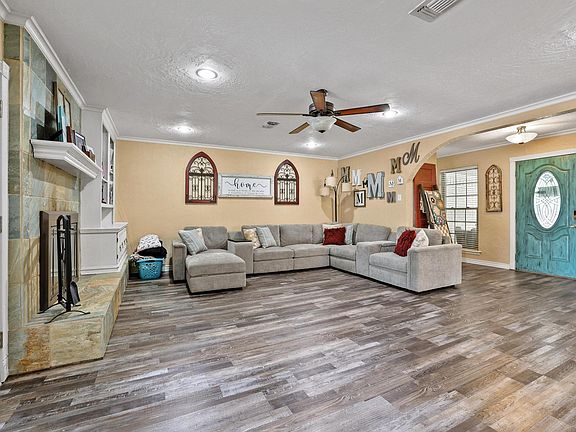 4th image of 3119 Mimosa Dr