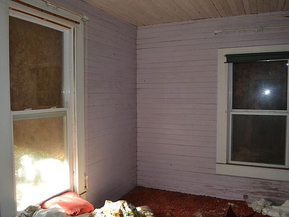 4th image of 3110 Scovel Ave
