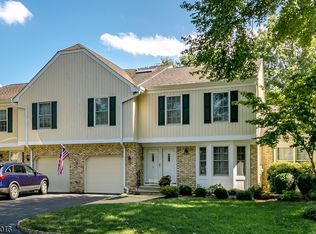 28 Fairbanks Ln, Basking Ridge, NJ 07920