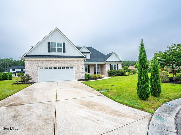 3rd image of 1005 Layne Court NE