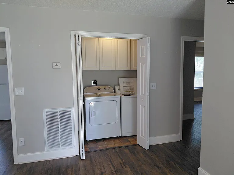 2446 Watson St #D — Photo 8
