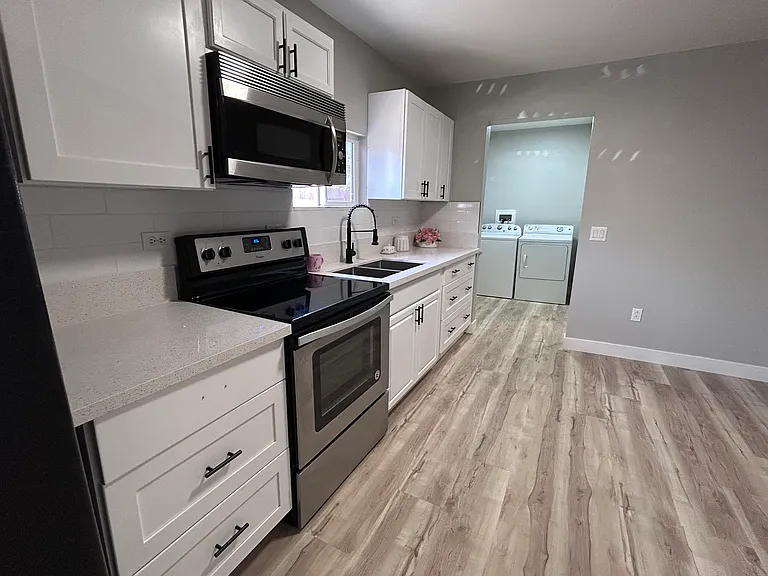 1808 Coolidge St — Photo 3