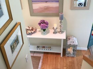 76 Houston Ave, Newport, RI 02840