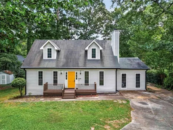1046 River Bend Ct, Riverdale, GA 30296