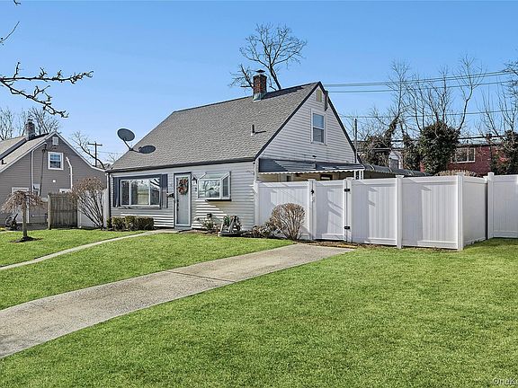 2nd image of 22 Shelter Ln