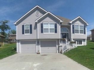 2003 N Ashley Dr, Independence, MO 64058