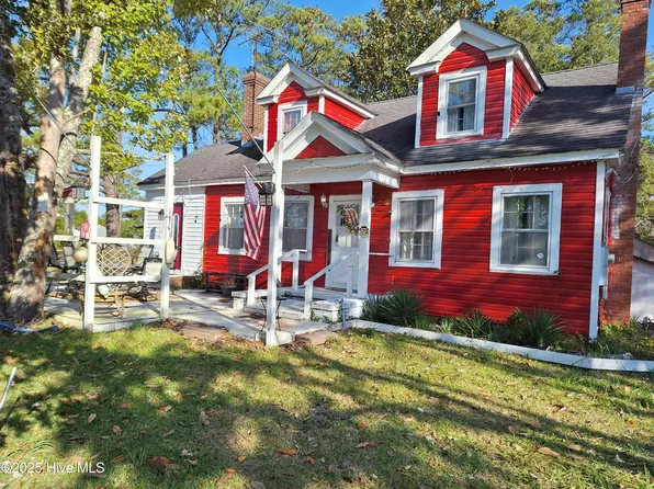 383 Highway 70, Beaufort, NC 28516