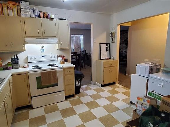 5th image of 229 Burdel Dr