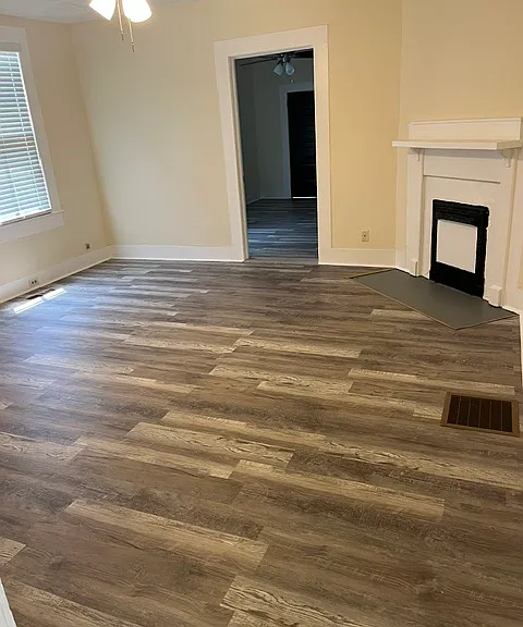 2160 Thompson Ave SE — Photo 6