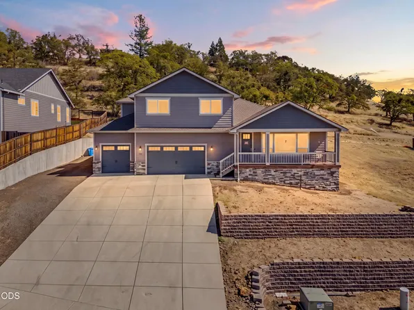 332 Avalon Ter, Eagle Pt, OR 97524
