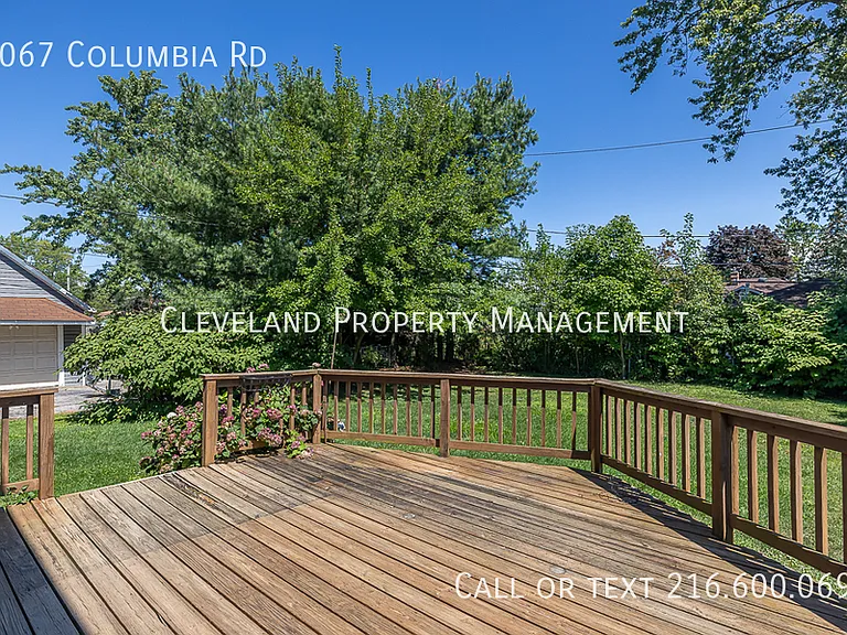 2067 Columbia Rd — Photo 33