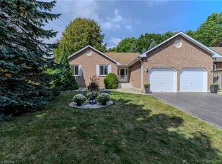 5 Newport Ln, Norfolk County, ON N0A 1N7