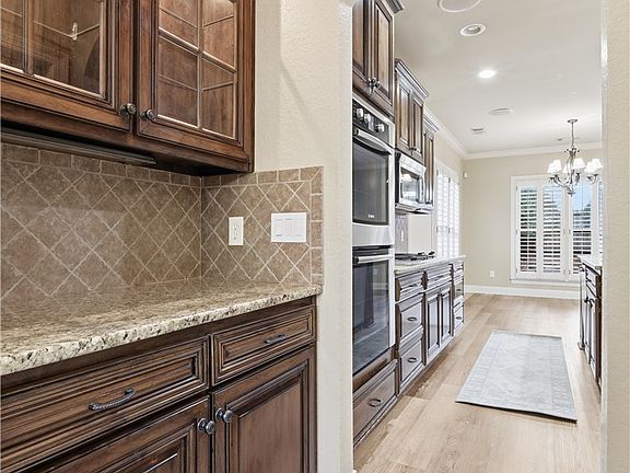 5th image of 2219 Barkley Crest Ln
