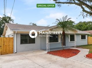 8911 Navajo Ave, Tampa, FL 33637
