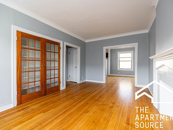 3rd image of 1336 W Estes Ave #35