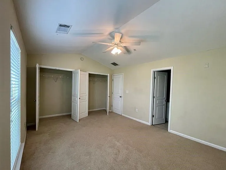 1725 Harvey Mitchell Pkwy S #1927 — Photo 7