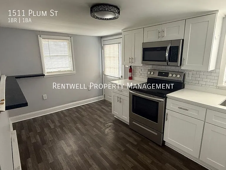 1511 Plum St — Photo 5
