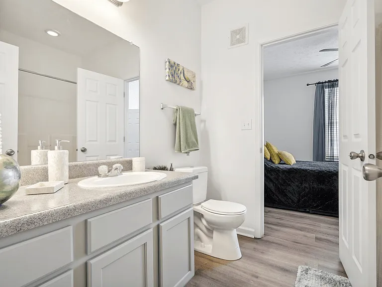 Summerwood on Towne Line Apartments — Photo 8