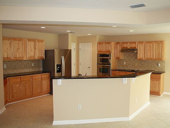 3rd image of 108 Bedstone Dr