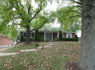 2242 Rosegarden Dr, Saint Louis, MO