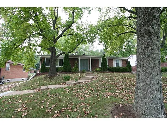 2242 Rosegarden Dr photo 1