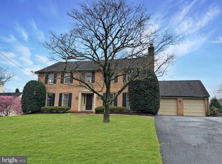 10011 Kendale Rd, Rockville, MD 20854