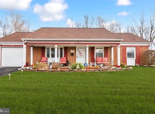 21 Genesee Ln, Willingboro, NJ