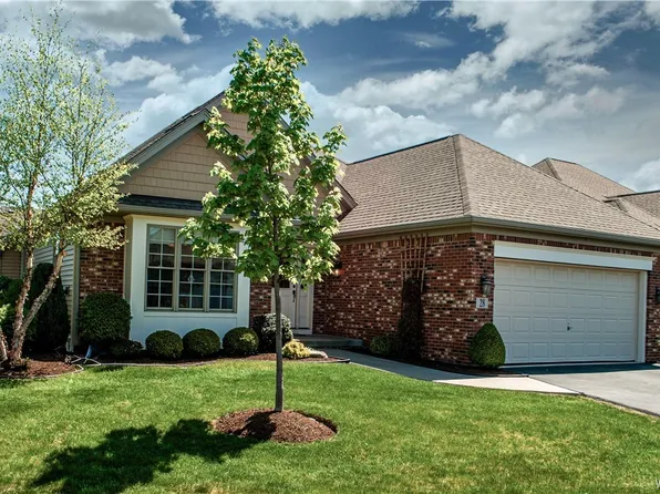 28 Lord Byron Ln, Williamsville, NY 14221