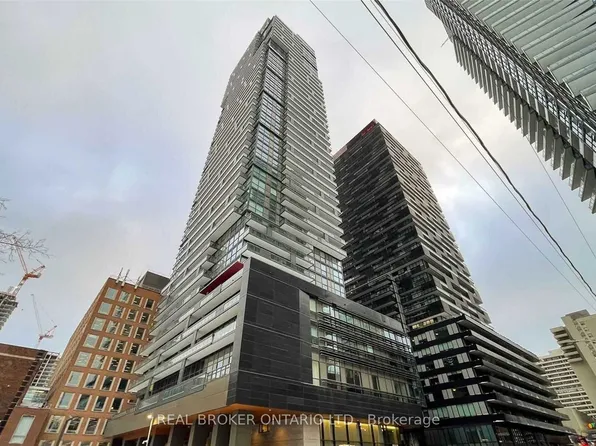 39 Roehampton Ave #1401, Toronto, ON M4P 1P9