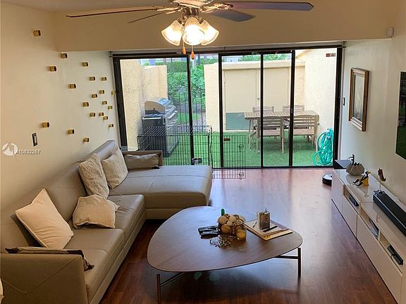 4th image of 20945 Bay Ct Unit 1363