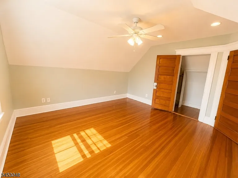 2 Cloverhill Pl #1 — Photo 26