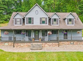 9241 March Rd NE, East Rochester, OH 44625