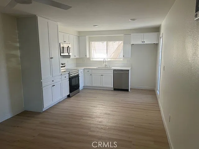 408 W La Veta Ave #A — Photo 13