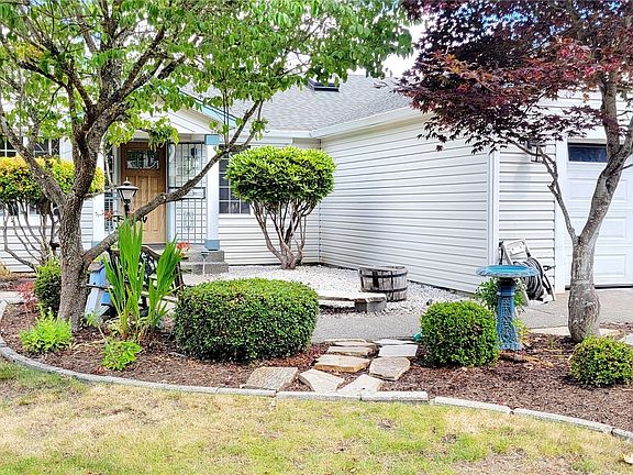 2nd image of 7600 Elm Court SE