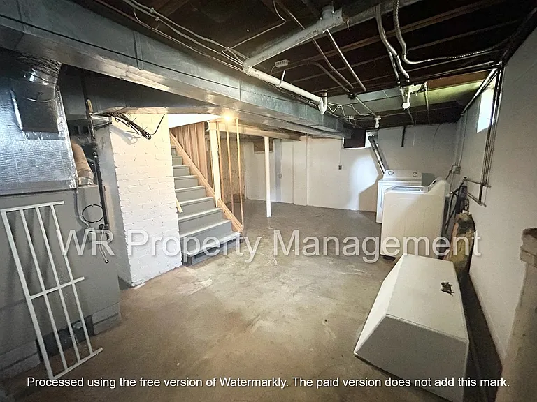 4443 Fairview Dr — Photo 8