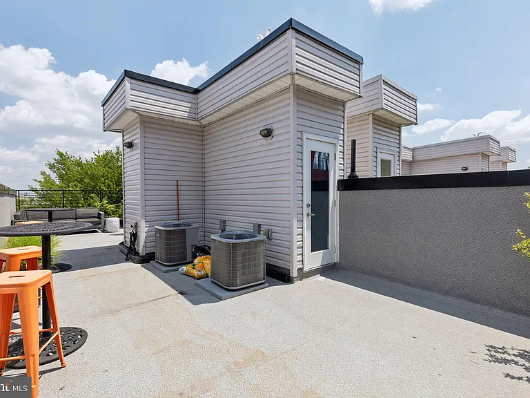 1506 N Philip St — Photo 45
